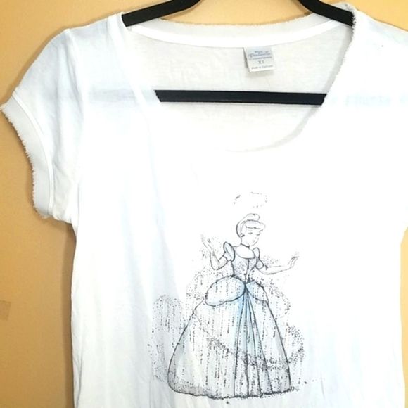 DISNEY CINDERELLA LAUREN CONRAD COLLECTION TOP - Picture 1 of 7